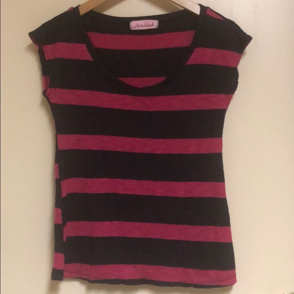 🦓 3/$12 Pink & Black Striped Top